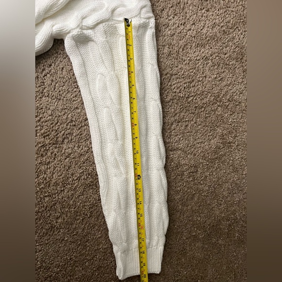 Women's V-neck Sweater - Picture 8 of 8